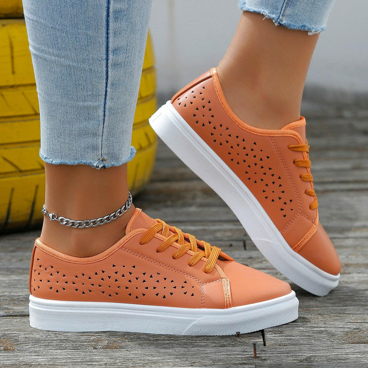 Cutout Flat Shoes Lace-up Hollow Out Walking Shoes For Women Loafers.
