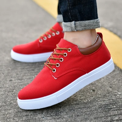 Breathable mens casual canvas sport shoes.