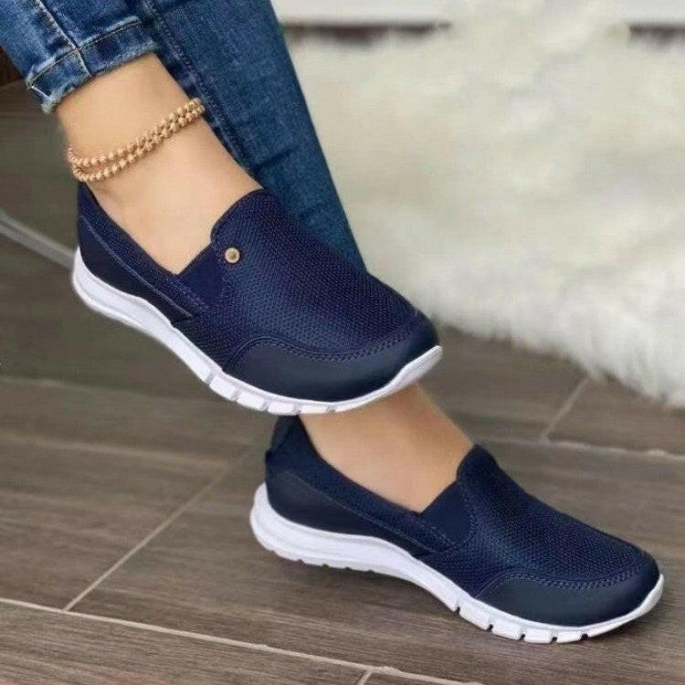 Casual Shoes Flat Heel Slip-on Loafers Women New Fashion Shoes.