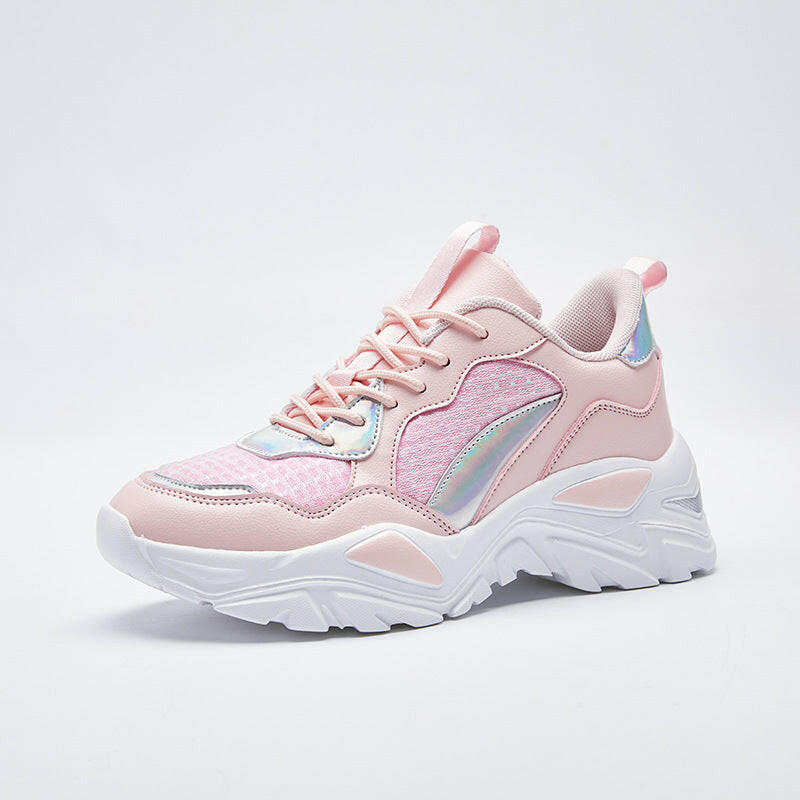 Lightweight And Breathable Mesh Casual Sneakers.