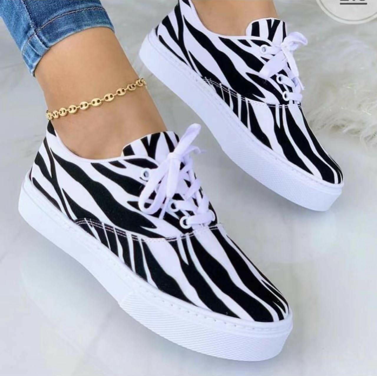 Lace-up Flats Shoes Print Canvas Fashion Walking Sneakers Women.