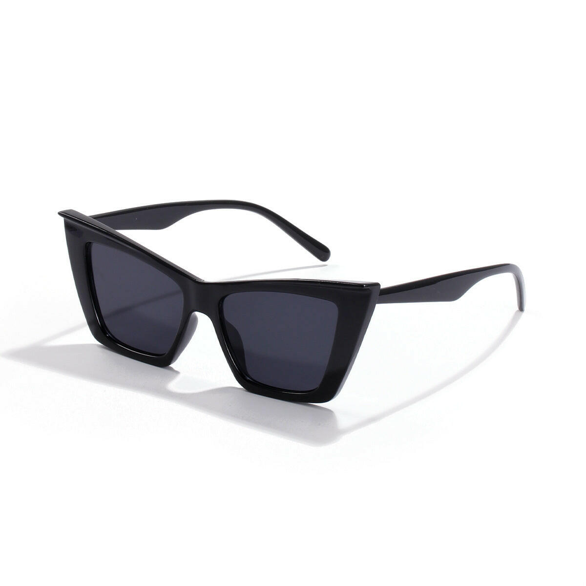 Triangle cat's eye glasses.