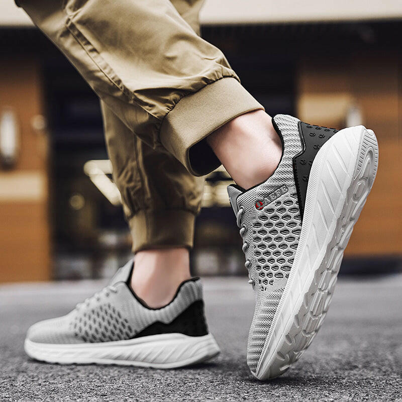Men's Lightweight Fashion Trendy Sneakers.