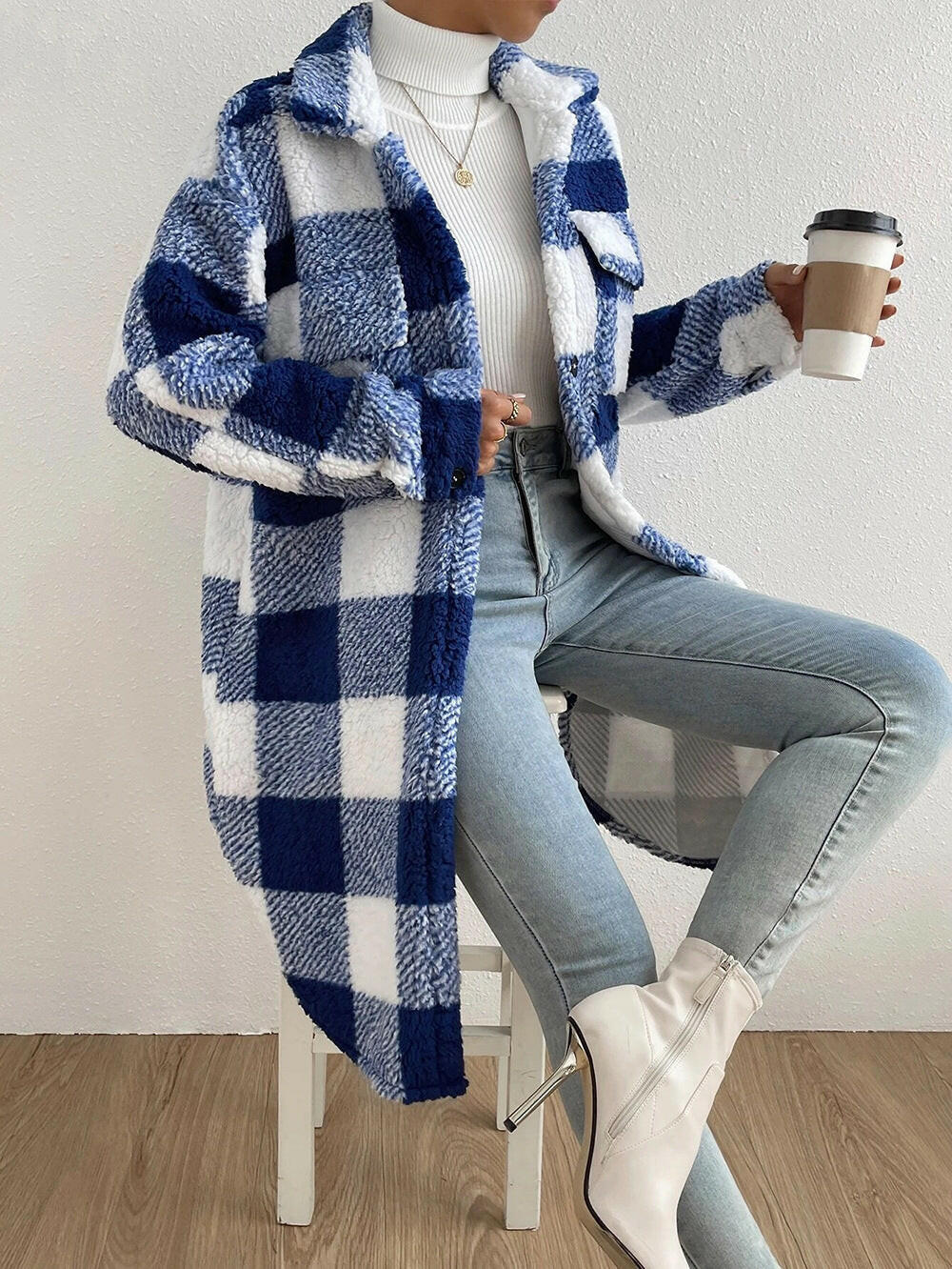 Button Lapel Plush Plaid Coat Loose.
