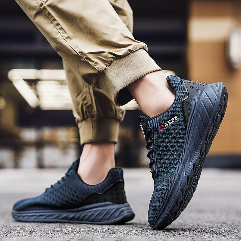 Men's Lightweight Fashion Trendy Sneakers.