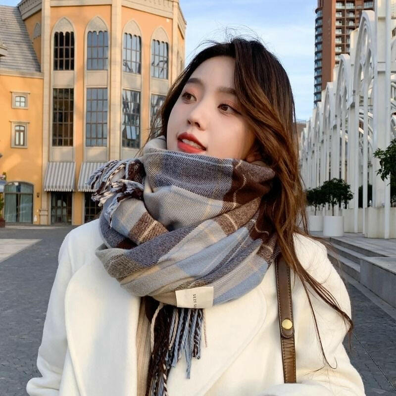 Fashion Plaid Scarf For Women Winter Warm Thickened Long Scarf.