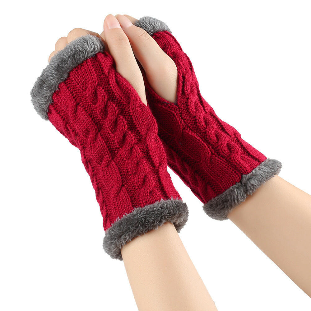 Winter Plush Gloves Twist Knitted Fingerless Fleece Gloves Women Warm Thickened Woolen Gloves.