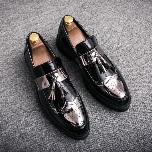 Men's British style casual leather shoes with foot covers and elevated leather shoes