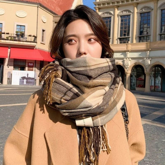 Fashion Plaid Scarf For Women Winter Warm Thickened Long Scarf.