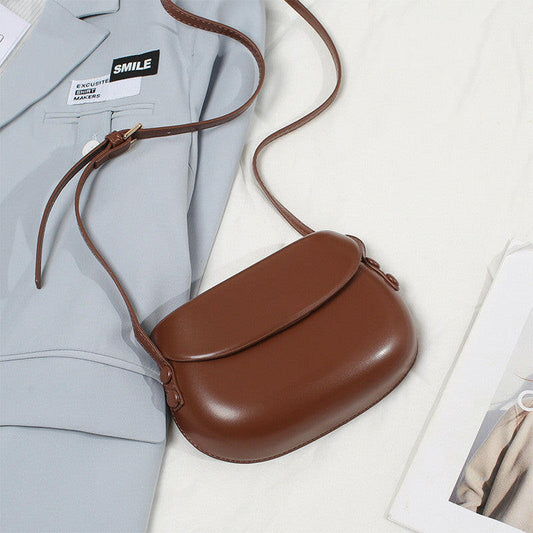 Candy Color Cute Shell Bag Ins Fashion Saddle Bags Women Shoulder Messenger Bag.